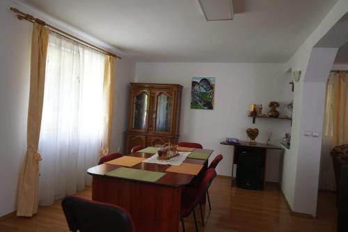 Peste Vale in Salciua De Sus