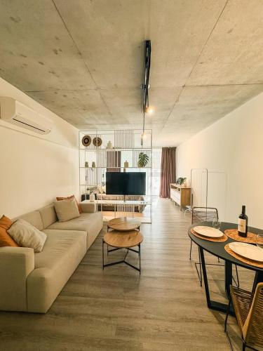 BT Homes - Studios en Quartier con Piscina, Gym & Vista al Río