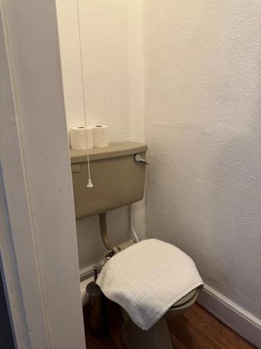 Sterling Lodge Hotel – Eastbourne