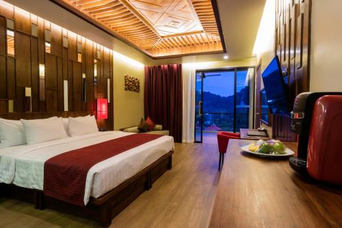 room detail thumbnail 0