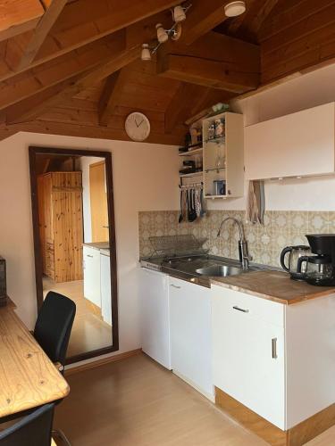 Gemutliches, ruhiges Dachgeschosszimmer in Ehringshausen