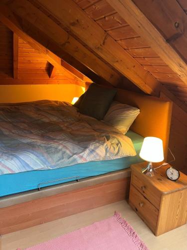 Gemutliches, ruhiges Dachgeschosszimmer in Ehringshausen