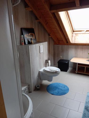 Gemutliches, ruhiges Dachgeschosszimmer in Ehringshausen
