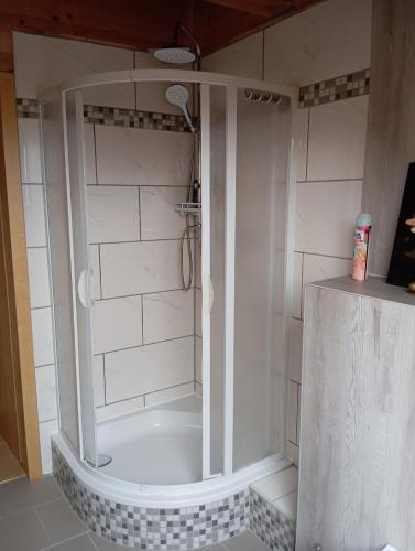 Gemutliches, ruhiges Dachgeschosszimmer in Ehringshausen