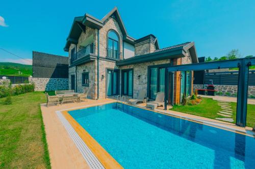 Selvi Life Villas Sapanca – khách sạn tại Uzunkum