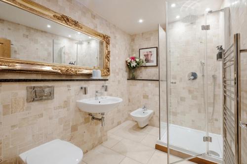 LONDONERS - Mayfair Grand Serviced Apartments - image 11