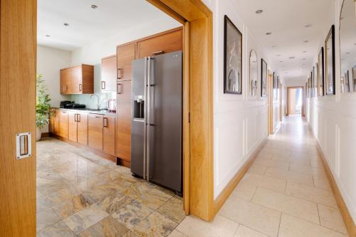LONDONERS - Mayfair Grand Serviced Apartments - image 12