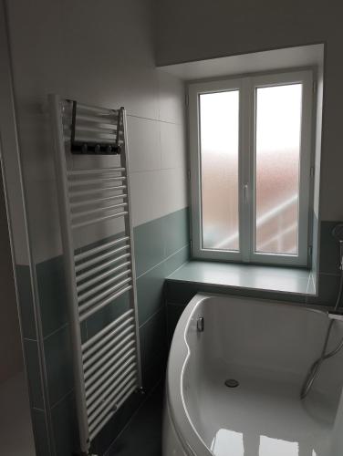 Fürdőszoba, La Canissa Carrada Gîte pour 14 personnes (La Canissa Carrada Gite pour 14 personnes) in Chaspuzac