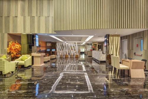 Lobby, Platinum Adisucipto Hotel & Conference Center in Yogyakarta Airport
