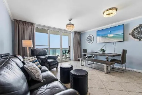 Pelican Beach Resort 504 photo 2