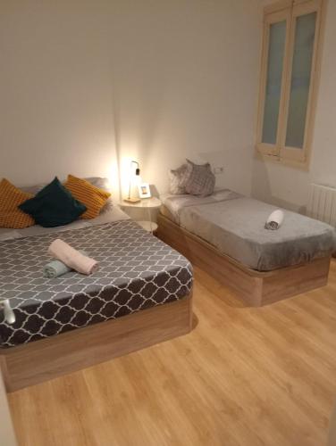 room detail thumbnail 1