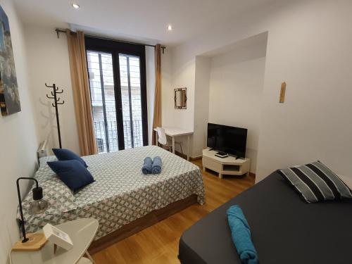 room detail thumbnail 1