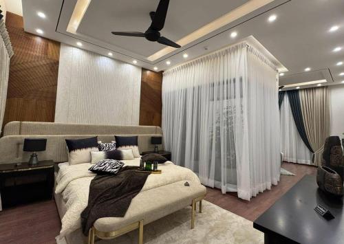 Casa Blanca Suites – khách sạn tại Blue Area