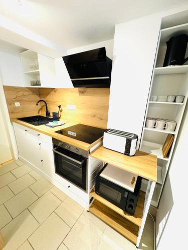 廚房, NIRO I Altstadt Design Apartment, top Lage, Zentrum, modern gemütlich, TV (NIRO I Altstadt Design Apartment, top Lage, Zentrum, modern gemutlich, TV) in 韋因海姆