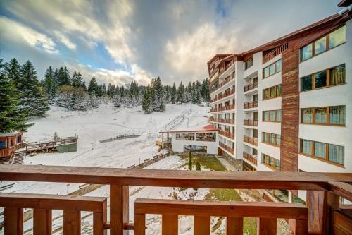 Kilátás, Хотел Форест Нук in Pamporovo