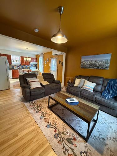 Chez Tommy Unique Apartment Free Parking EV – khách sạn tại Ngoại ô Quebec