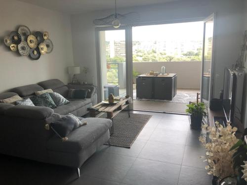 Appartement tout confort avec terrasse - Location saisonnière - Ajaccio