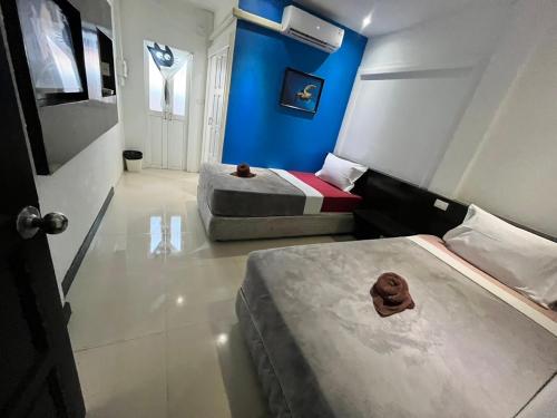 room detail thumbnail 1
