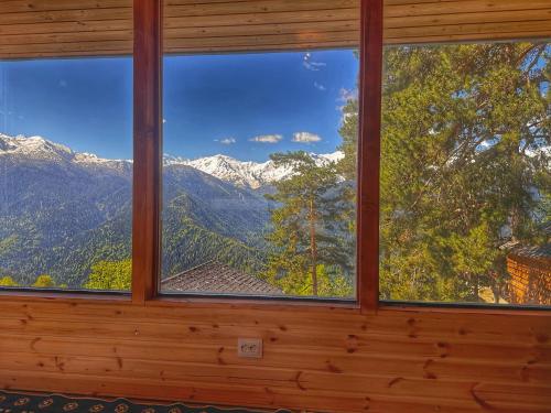 Heshkili huts and cabins Svaneti in Bagvdanari