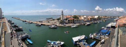 Le Phare du Grau Duplex dexception rooftop 100 m vue mer panoramique - image 3