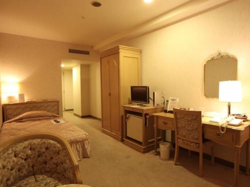 Nogami President Hotel Nogami President Hotel is conveniently located in the popular Iizuka area. The property has everything you need for a comfortable stay. Service-minded staff will welcome and guide you at Nogami Presid