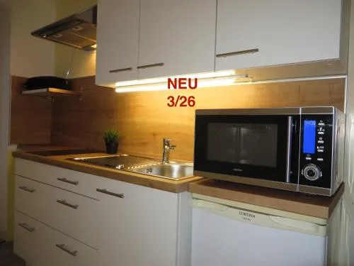 Ferienwohnungen "Marie" mit Terrassen, inclusive Park- und Stellplätze am Haus, Müritz-Strand nur 700m, Altstadt 10min, ruhige Lage, in Waren Müritz, Deutschland