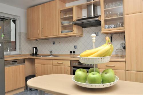 Konyha, 200m² Wohnung in Walldorf - SAP in Walldorf