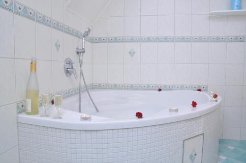 Fürdőszoba, 200m² Wohnung in Walldorf - SAP in Walldorf