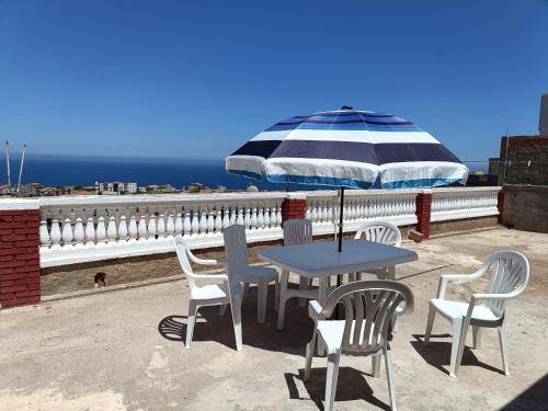 Vue sur mer avec terrasse, admirez le coucher du soleil in Cherchell