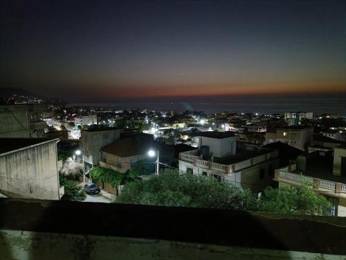 Vue sur mer avec terrasse, admirez le coucher du soleil in Cherchell