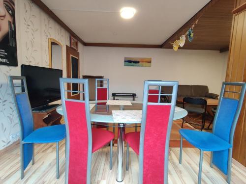 Spacious house for groups up to 12 guests in 迪倫堡