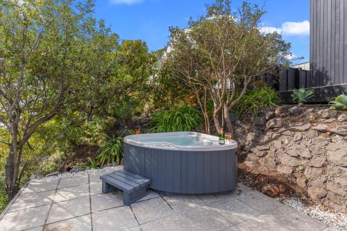 جاكوزي, Black Hut Eco Retreat in Mount Pleasant