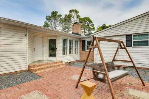 Golf, Ride and More! Home in Dtwn Southern Pines in 南派恩斯