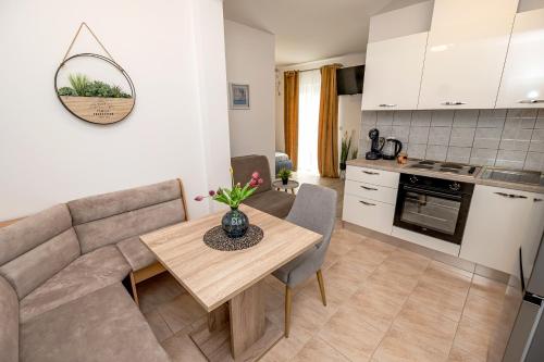 Apartman Kozina 3 4