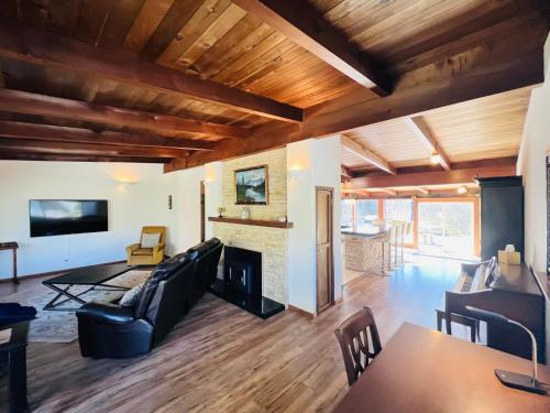 Pacific Sands Vacation Home by Vynmir in Cleone (CA)