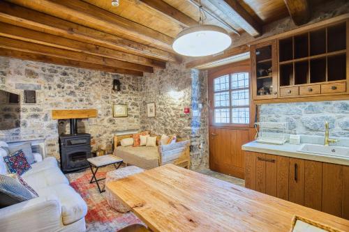Roino Mountain House in Falanthos Arcadia