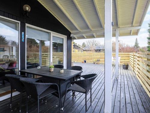 razgled, Modern Retreat in Marielyst in Vaeggerlose