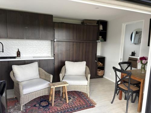 Peaceful Farm Retreat with Scenic Walks in Papaiti