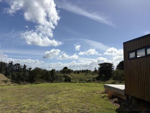 Peaceful Farm Retreat with Scenic Walks in Papaiti