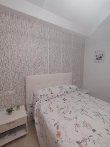 Istaba viesiem, Habitación privada en vivienda compartida con piscina comunitaria en verano Zurgena (Habitacion privada en vivienda compartida con piscina comunitaria en verano Zurgena) in Zurgena