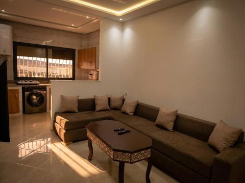 Kitchen, Stay with a low budget - Appartements ideals Neufs et Modernes Emplacement strategique a Tanger " in Boukhalef