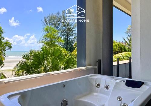 Hot tub, Swiss Garden Resort Residences by Nature Home - Complimentary Weekend Breakfast in Beserah