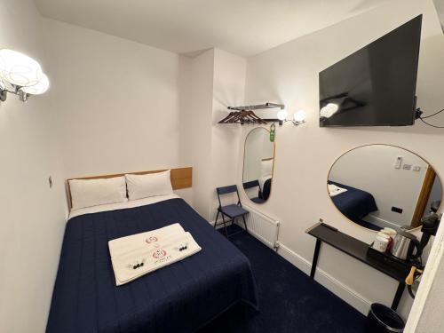 room detail thumbnail 0