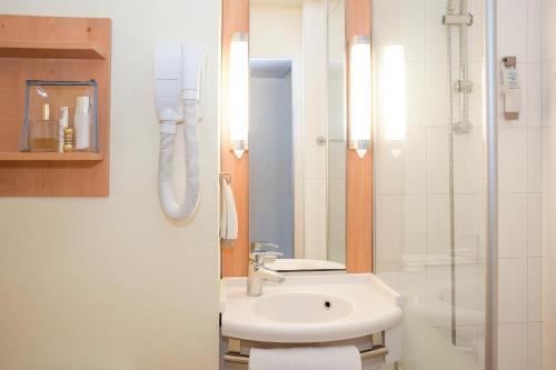 ibis Dieppe Le Val Druel - image 14