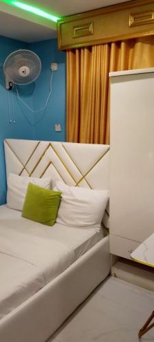 FourJ Hotel and Suites in Ikorodu