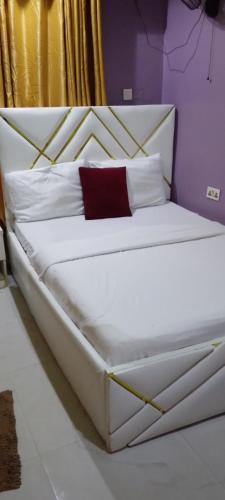FourJ Hotel and Suites in Ikorodu