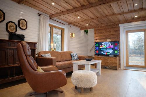 Hazel Hut - spacious fenced yard, sauna, 2-bedroom, Parnawa (zdjęcie 8)