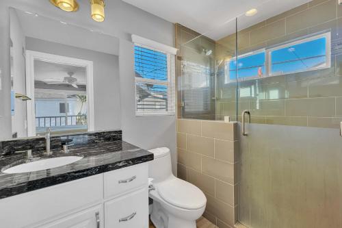 Beautiful beach house 2 blocks to the sand home - image 4