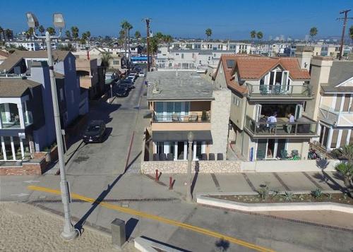 Beachfront 2Bdr Studio Close to Newport Pier- home - image 5