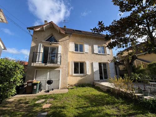 Maison familiale au Vesinet, calme et proche Paris in Le Vesinet